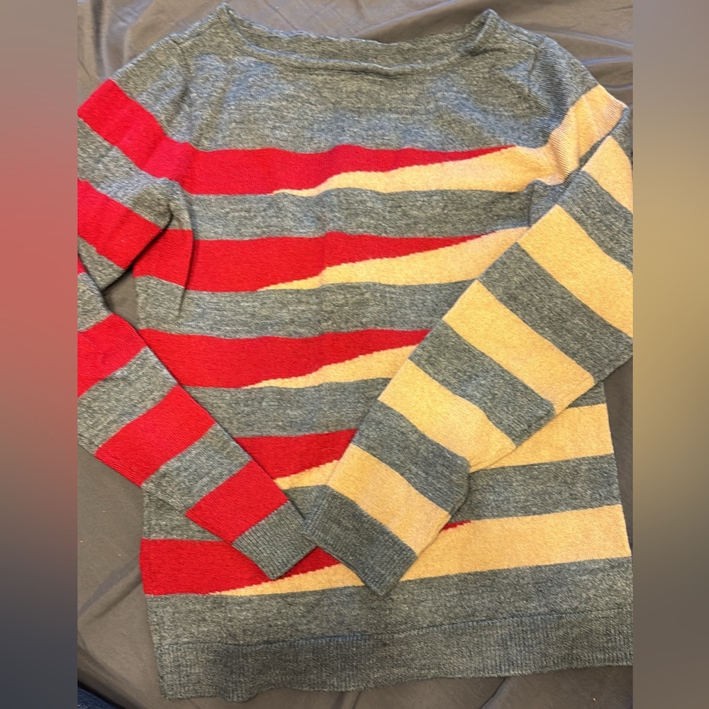 Sweater, size small